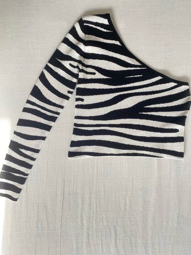Top asimétrico estampado zebra 🦓