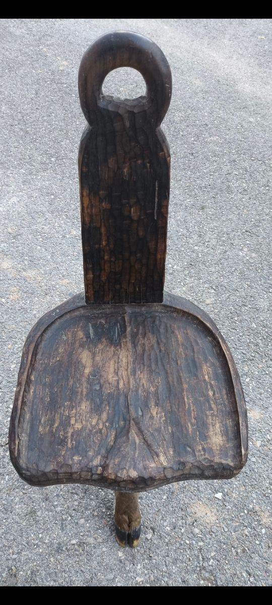 Sillas y mesa artesanal