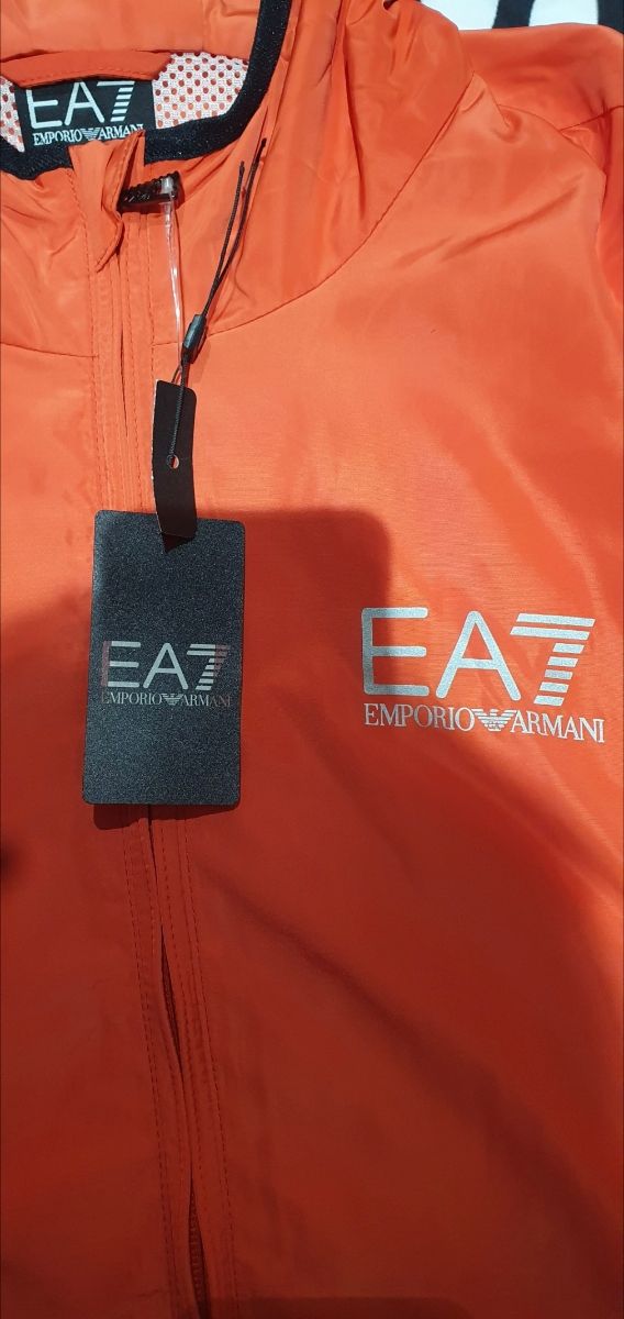 Cortavientos  Emporio Armani EA7 100% original