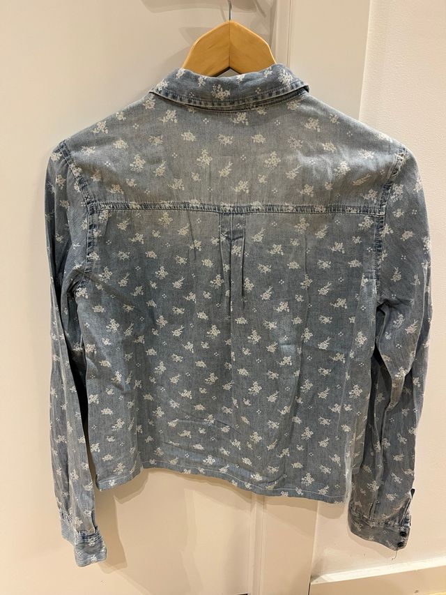 Camisa vaquera estampada Stadivarius