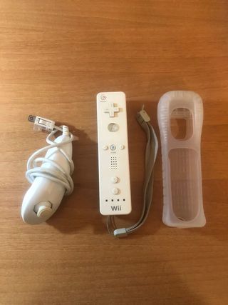 CONSOLA WII CON 2 MANDOS + 14 JUEGOS