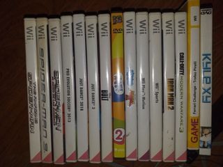 CONSOLA WII CON 2 MANDOS + 14 JUEGOS