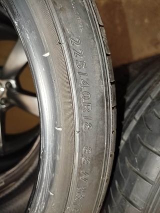 Neumaticos Dunlop 225/40/18