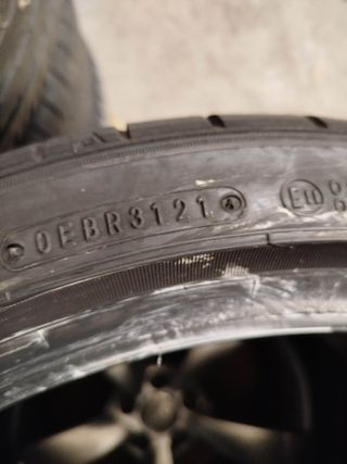 Neumaticos Dunlop 225/40/18
