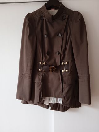 Chaqueta sahariana marrón cinturón de Holly Preppy