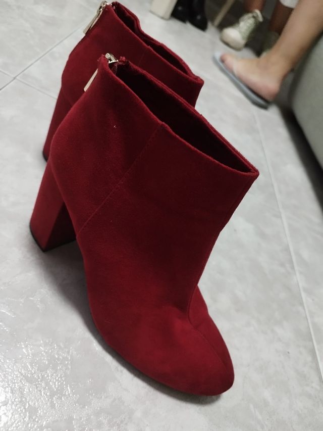 Botines rojos
