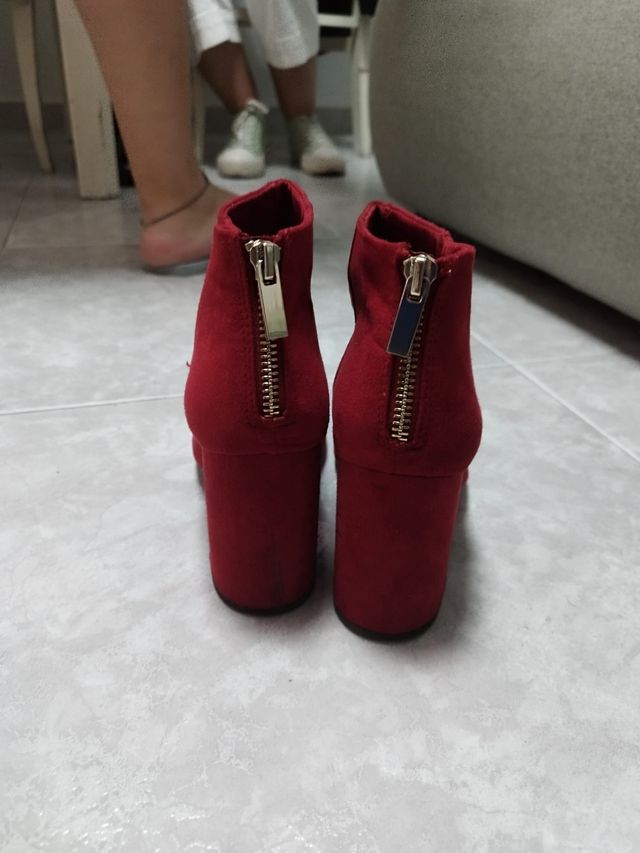 Botines rojos