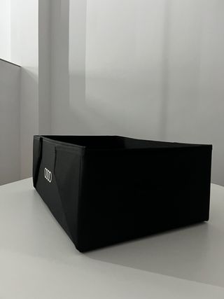 Caja de maletero audi 