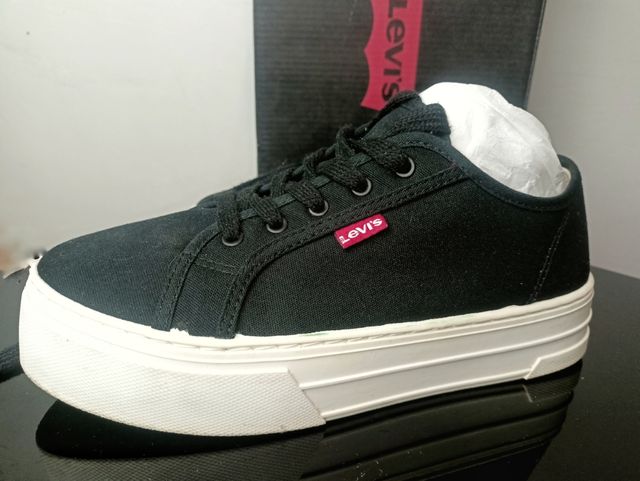 Zapatillas Levis Tijuana