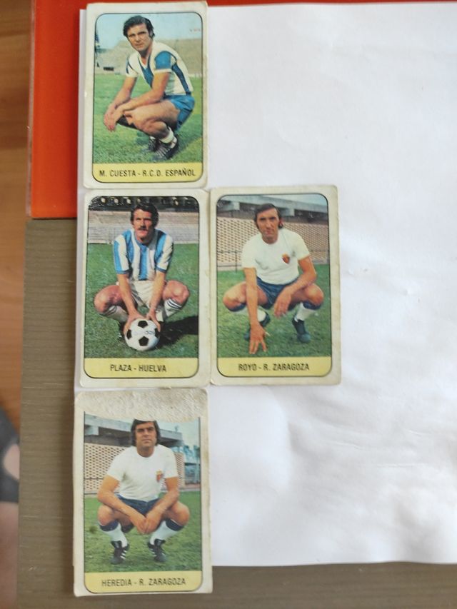 Cromos de fútbol colecciones antiguas