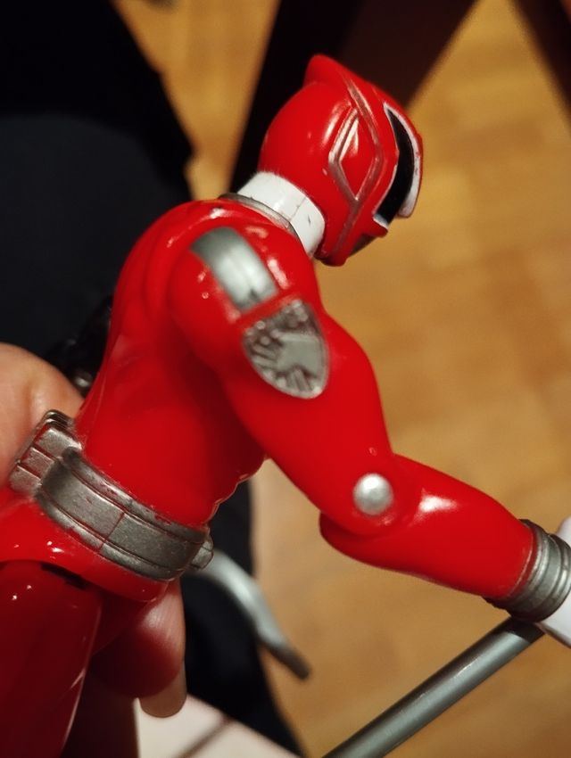 Power Ranger Rojo articulado