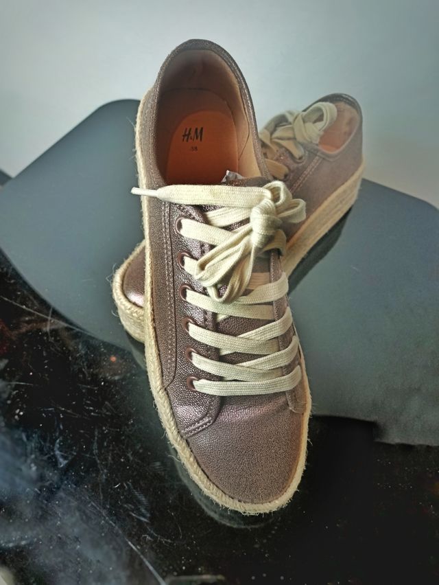 Zapatillas con suela gruesa