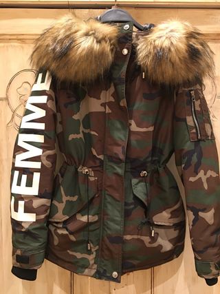 CHAQUETA DEL BERSHKA 