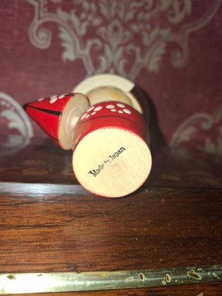 Kokeshi. Bambole giapponesi.