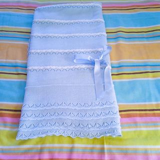 TOQUILLA DE PUNTO PARA BEBES O MUÑECOS REBORN
