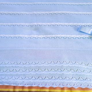 TOQUILLA DE PUNTO PARA BEBES O MUÑECOS REBORN