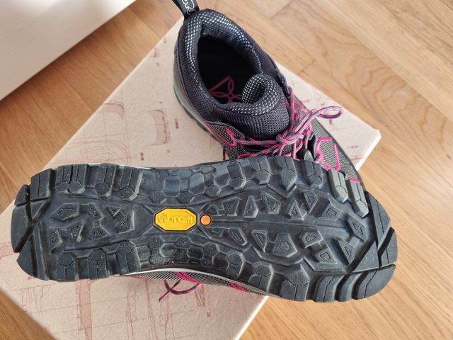 Montura yaru air woman