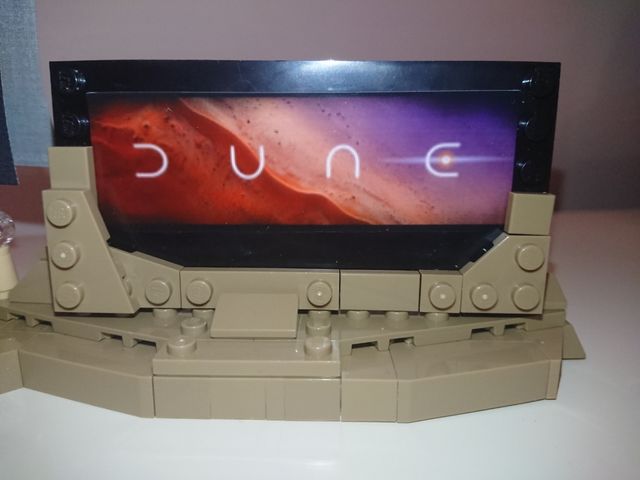 LEGO 10327 Dune Custom Minifig. Display