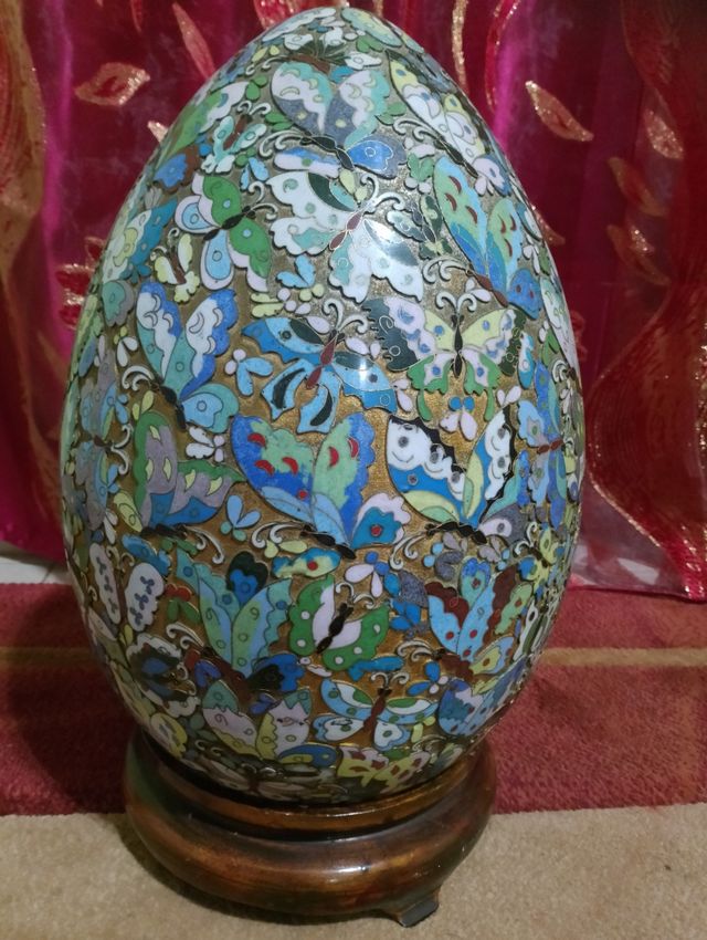 Uova gigante di cloisonne 