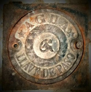 Antigua puertecita. Retro. Es un regalo.