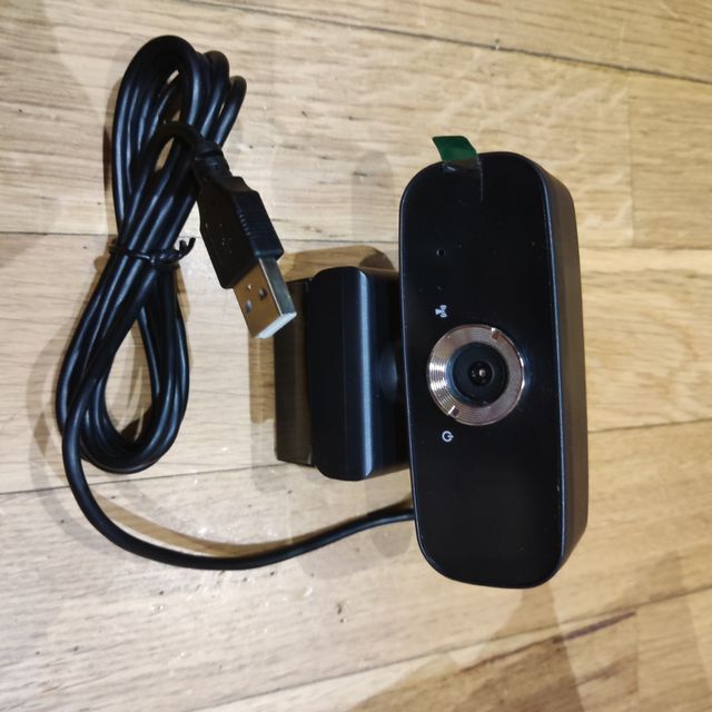 Webcam HD p/PC com suporte de monitor