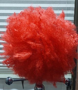 Peluca roja con rizos