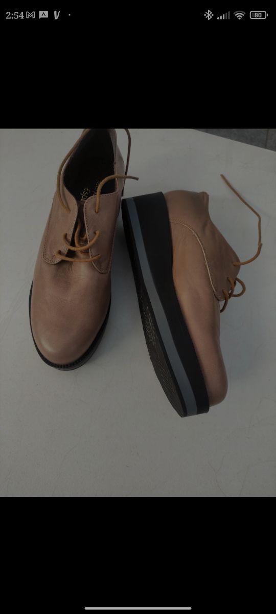 Zapatos cordones beige piel 