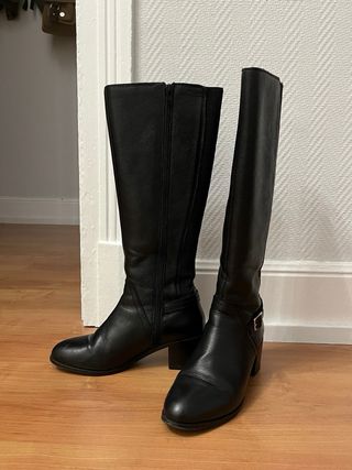 Botas altas de piel, color negro ANTEA.