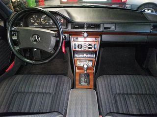Mercedes-Benz 300 e 24 amg 1990