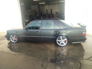 Mercedes-Benz 300 e 24 amg 1990
