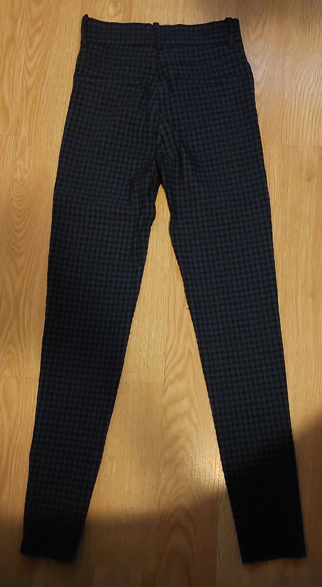 Pantalón cuadrados azules y negros