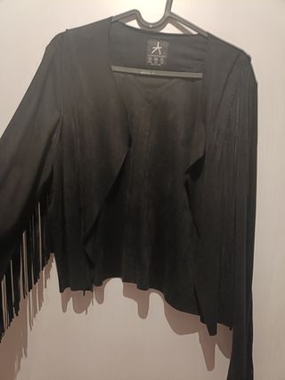 Chaqueta flecos