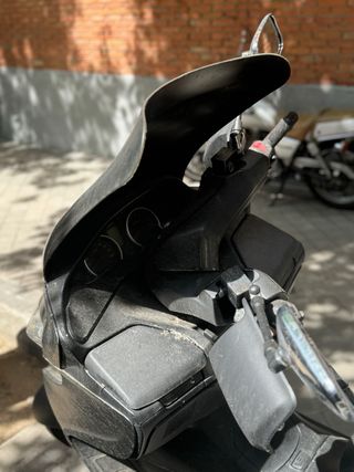 Suzuki burgman 400