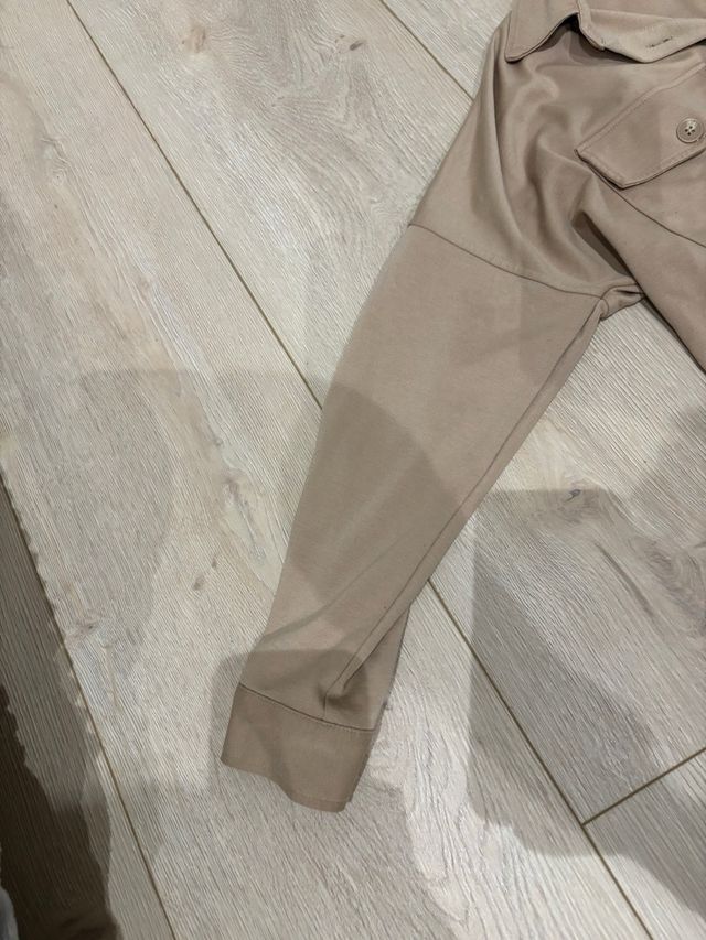 Chaqueta marrón de Stradivarius