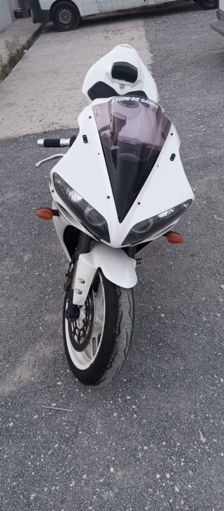 Yamaha r1 2006