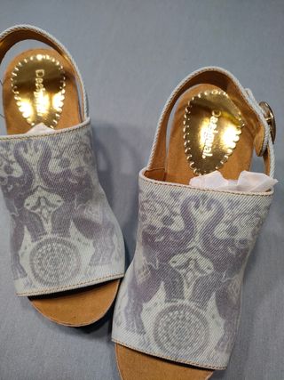 Cuñas altas Desigual