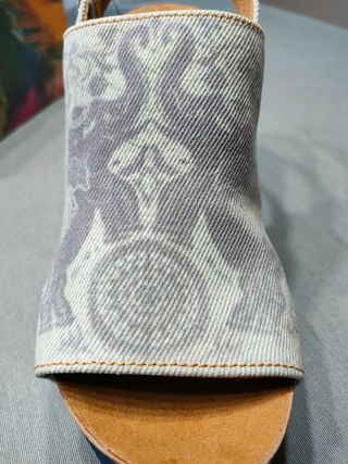 Cuñas altas Desigual