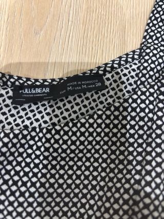 Vestido negro corto de Pull & Bear