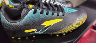 Botas de fútbol niño con mini tacos