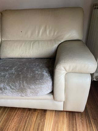 Sofa dos plazas 