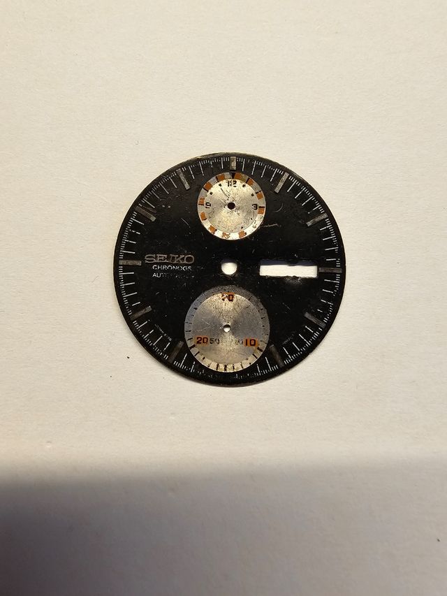 Lotto quadranti Longines, Seiko Ufo e movimenti