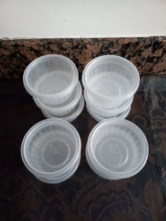 10 envases de plástico herméticos pequeños