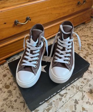 Converse marrones con plataforma