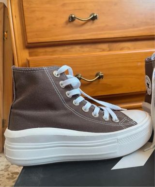 Converse marrones con plataforma