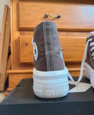 Converse marrones con plataforma