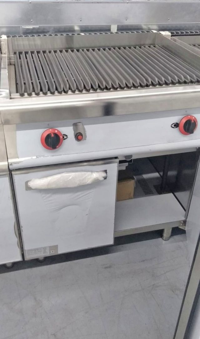 BARBACOA A GAS CON MUEBLE