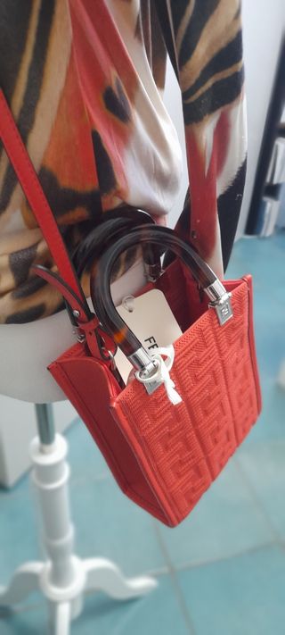 Fendi borsa Kan I in pelle e tessuto