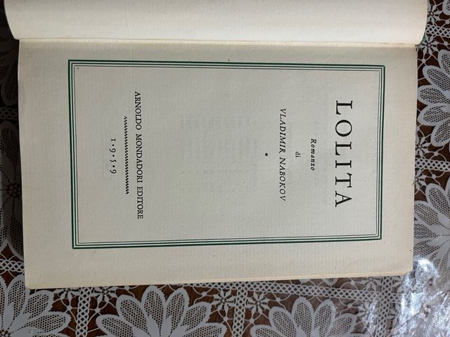 Libro Vintage Lolita