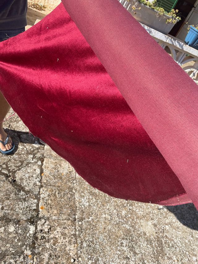 Splendido rotolo di velluto dralon rosso