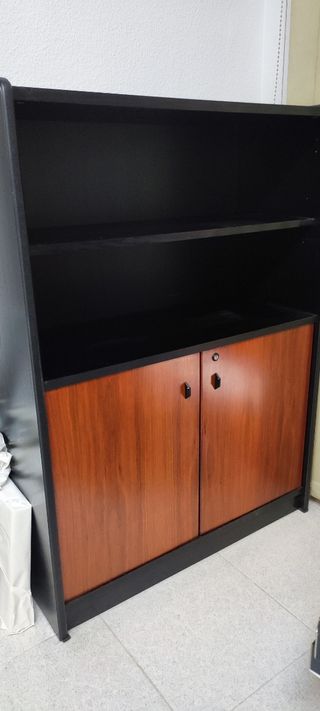 Conjunto de despacho,mesa,sillas y muebl